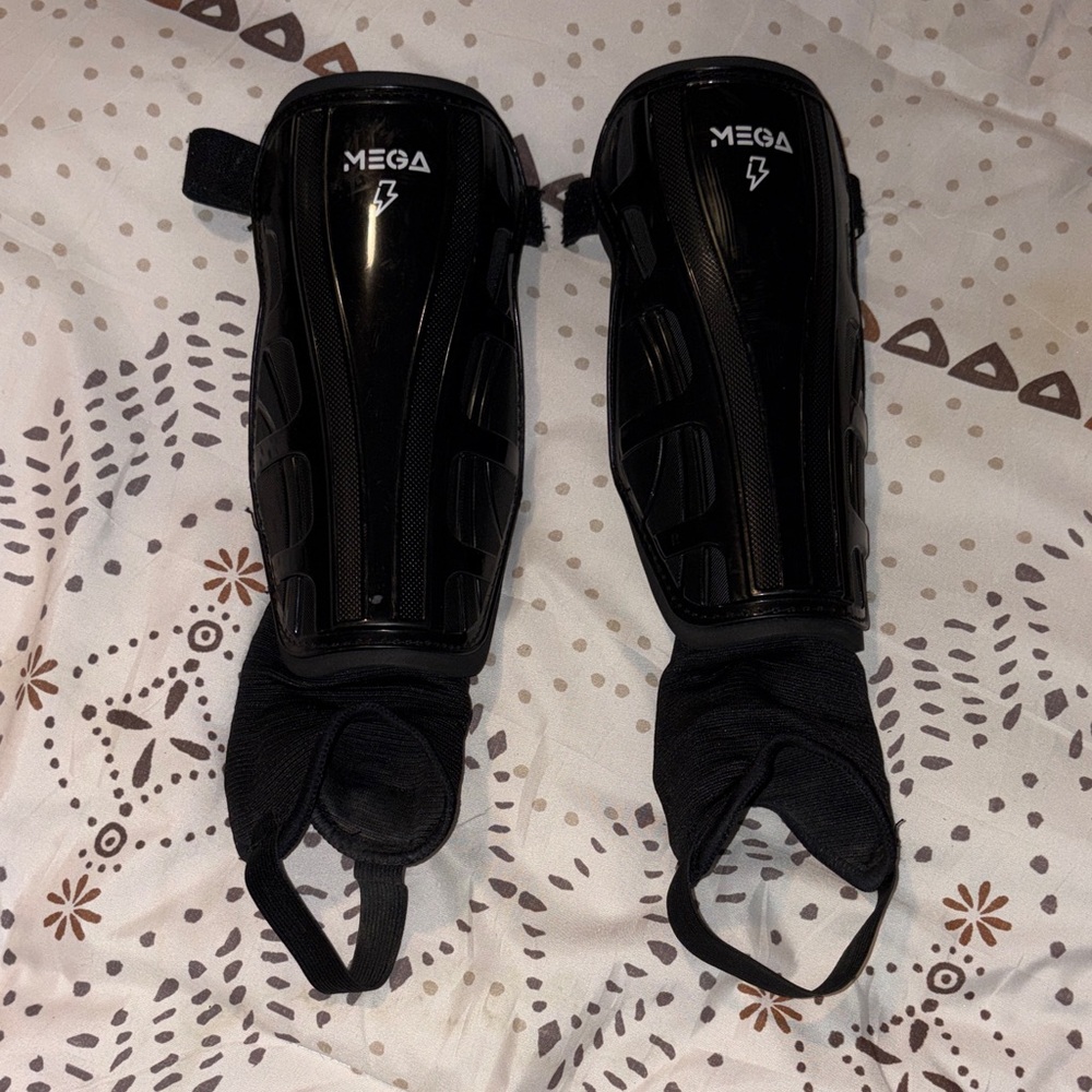 Mega Black Sports Soccer Shin Guards- XL
